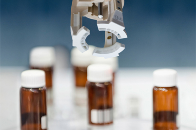 Manipulátory vyrobené 3D tiskem pro kosmetický průmysl