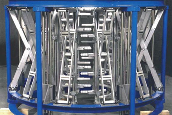 Jeden ze strojů společnosti Reifenhäuser GmbH na výrobu vyfukovaných fólií