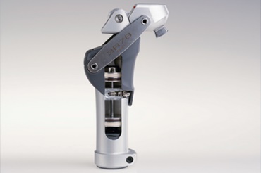 Protéza kolenního kloubu s pístními kroužky iglidur od společnosti Otto Bock HealthCare GmbH